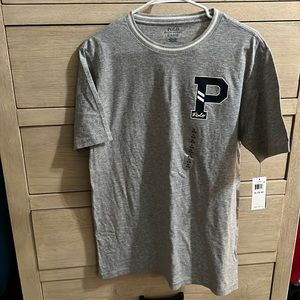 Polo tshirt in gray.